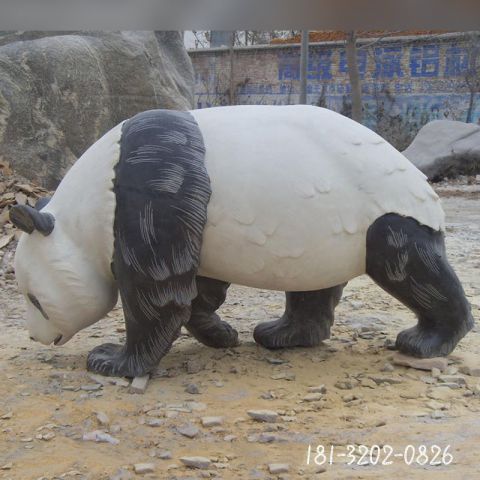 公园熊猫雕塑