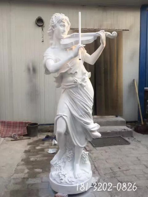 户外西方美女人物雕塑