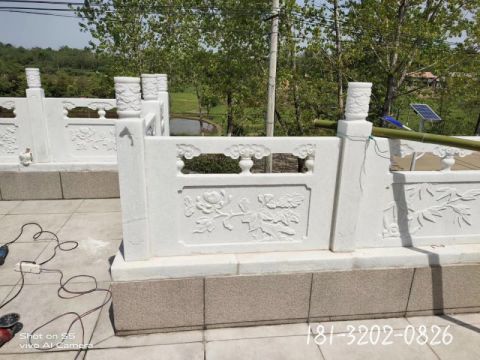 大型公园栏板雕塑