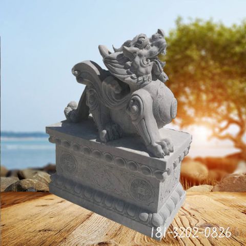 青石貔貅动物雕塑