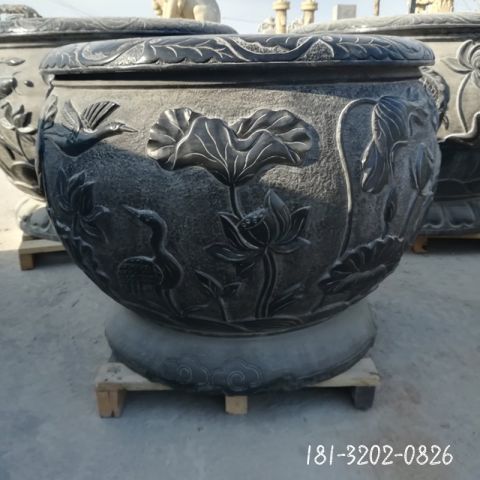 庭院中式鱼缸雕塑