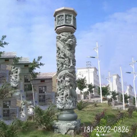 广场生肖龙柱雕塑