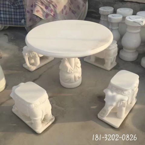 圆桌凳庭院雕塑