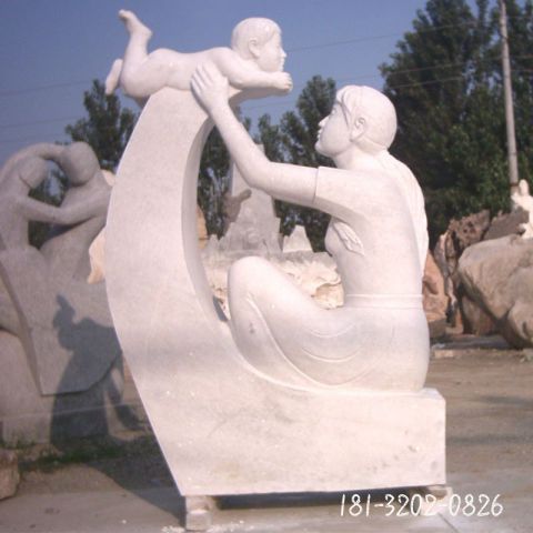 公园母子人物雕塑