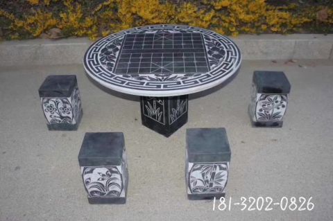 圆桌石凳雕塑