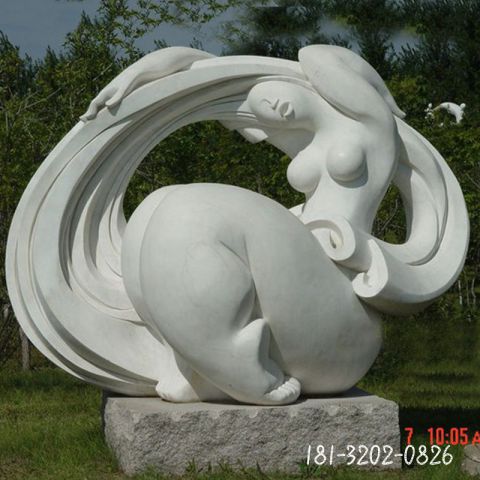 抽象女人石雕